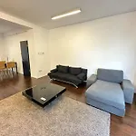 Colton Budapest T55